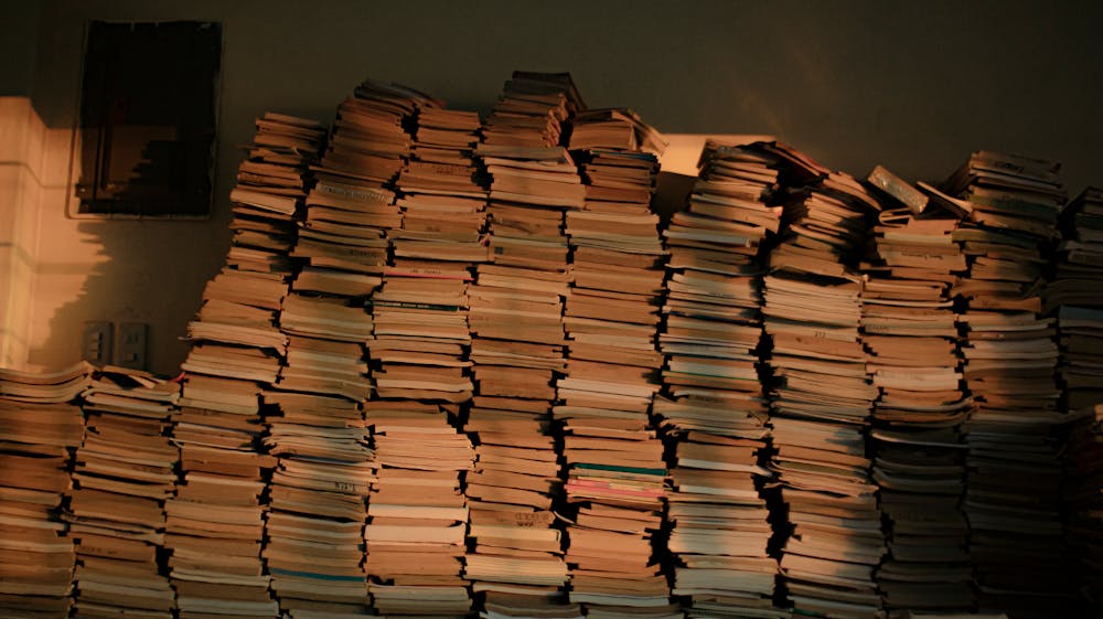 Стопка книг крупным планом